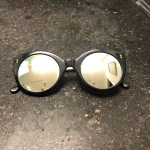 Illesteva Palm Beach Sunglasses In Black & Silver.